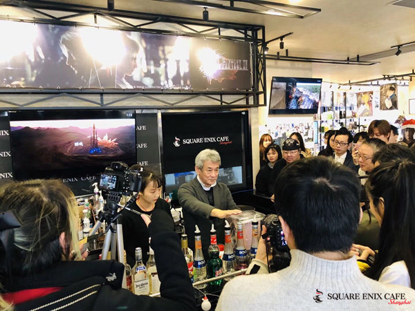 SE CAFE上海店周年庆 最终幻想品牌总监桥本真司与玩家共贺庆生