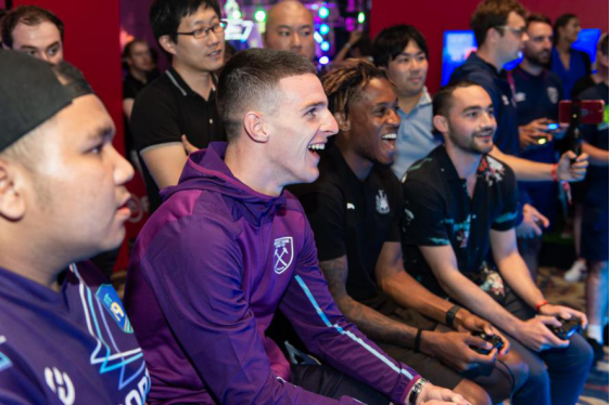 FIFAOL4英超见面会回顾 球星到场支持电竞发展