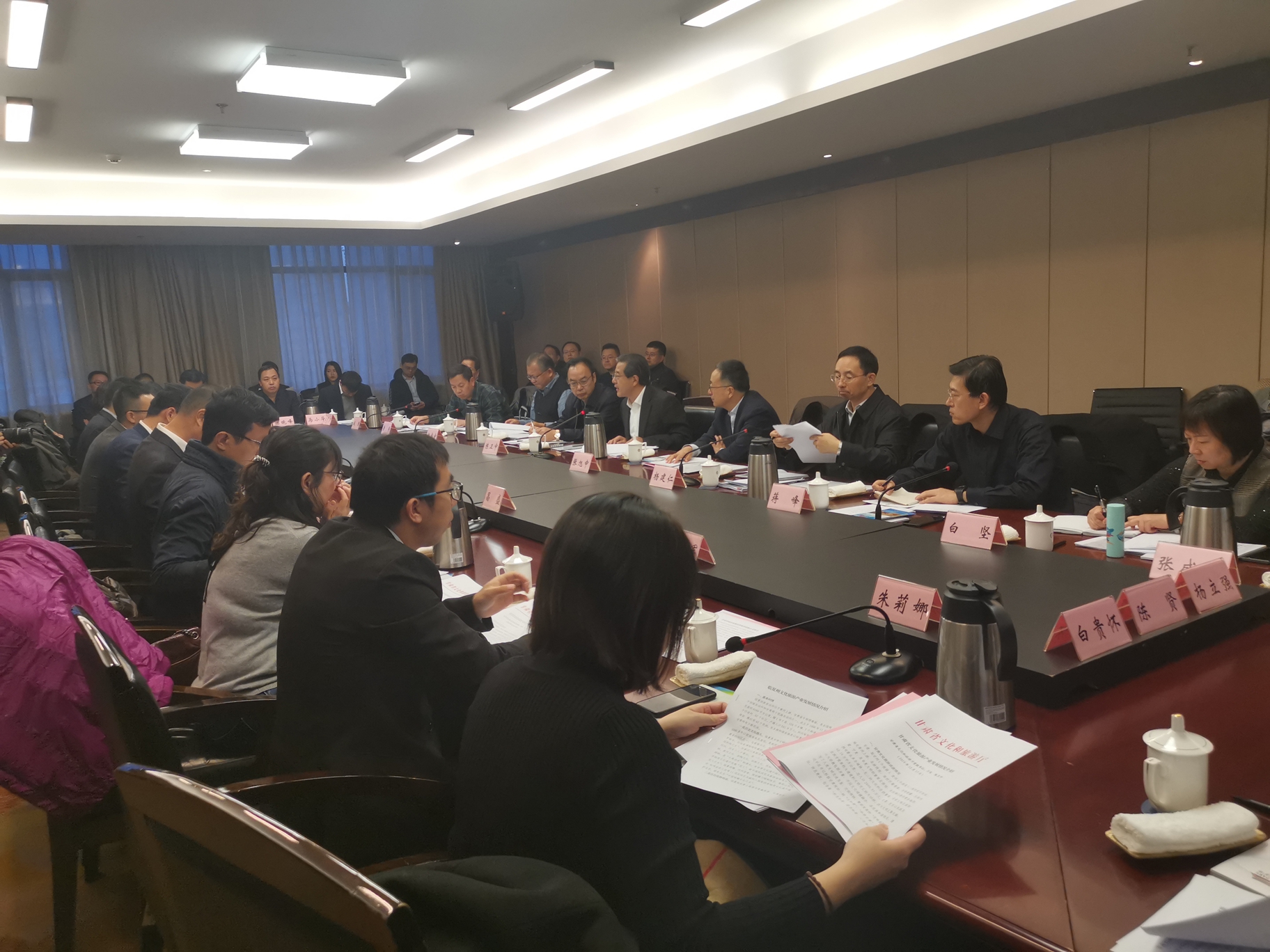 甘肃省长唐仁健会见盛趣游戏副总裁陈玉林一行 共商甘肃数字文旅发展