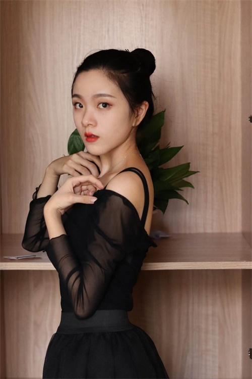 网易CC直播《狼人杀》明星邀请赛冠军决出，甜酒荣耀登顶