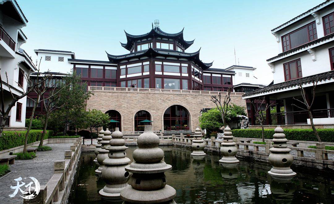 《天下》携手苏州园林式酒店“吴宫”打造超级锦鲤 邀君共赏江南风韵