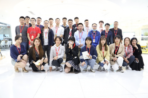 迎接人才新力量，小牛互娱培育互联网强悍生化军团