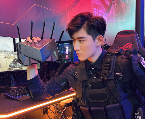 BW2021盛大开启，华硕二次元WiFi6电竞路由炫丽登场