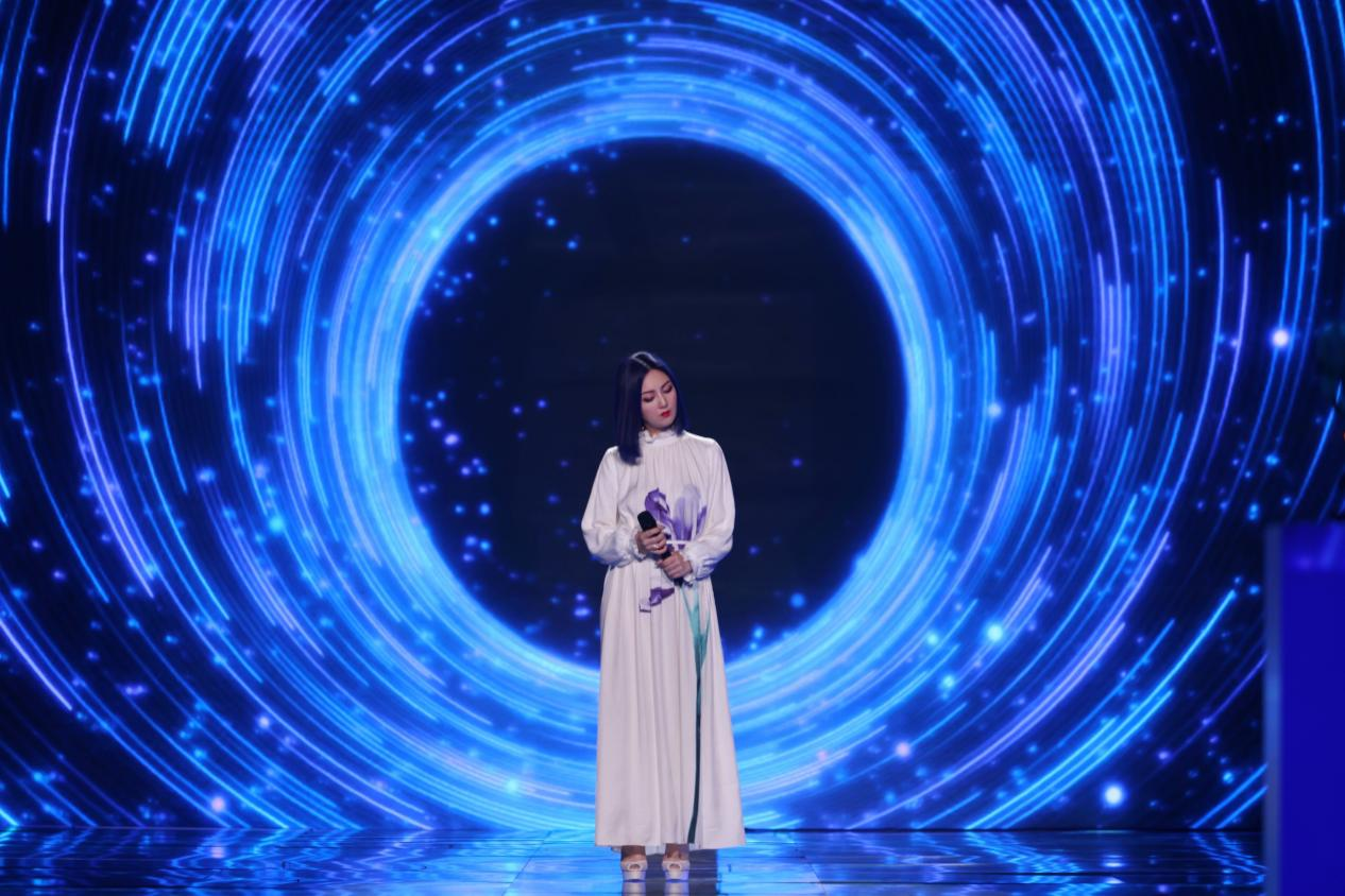 梦幻西游嘉年华跨年晚会迎重磅嘉宾，大师姐杨千嬅现场演绎主题曲