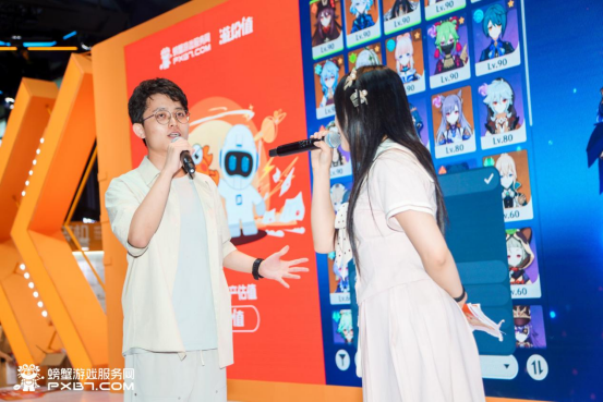欣小萌空降CJ螃蟹游戏服务网展台热舞，开启CJ梦幻盛宴