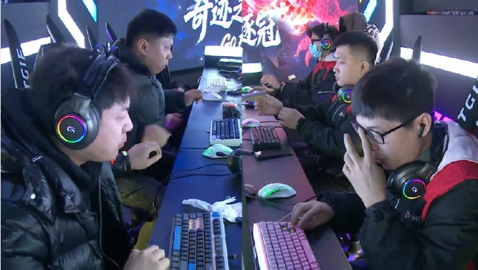 《街头篮球》UNKNOWN&黑洞会师胜者组决赛   新锐双雄无缘六强