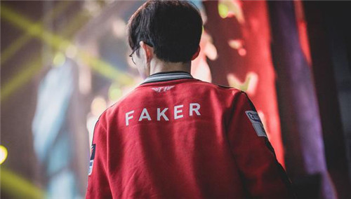 《LOL》Faker克制流中单刀妹