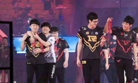 《LOL》LPL参赛队伍状态不佳 洲际赛临近引人担忧